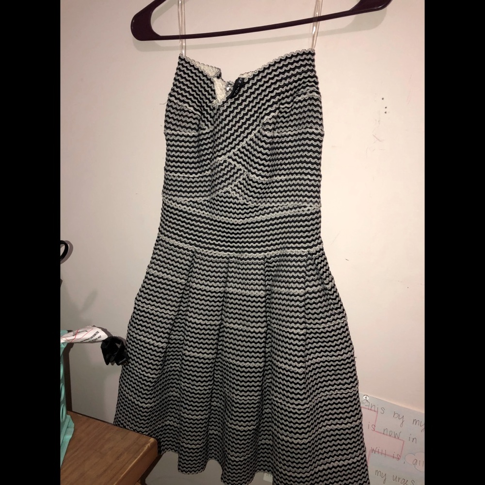 San Joy striped strapless dress SIZE Medium